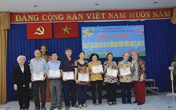 Các tập thể và cá nhân Câu lạc bộ Truyền thống kháng chiến – hưu trí Quận 10 voh.com.vn