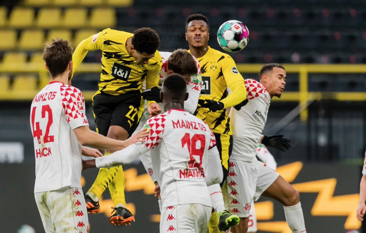 Kết quả bóng đá hôm nay 17/1: Dortmund hòa đáng tiếc - PSG thắng nhọc