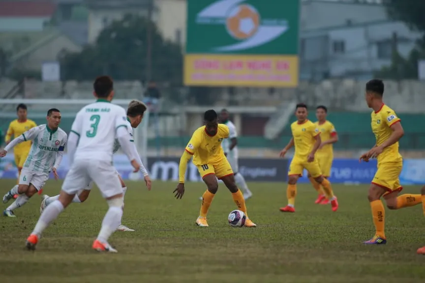 Kết quả V-League 2021: Hải Phòng đá bại nhà vô địch Viettel - SLNA chia điểm Bình Định - Bình Dương giành 3 điểm