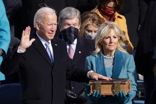 Ông Biden và bà Harris chính thức tuyên thệ nhậm chức, nhiều nước gửi lời chúc mừng 1