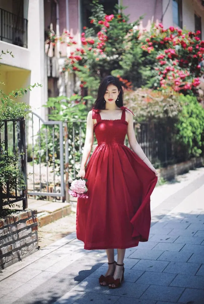 10 mẫu váy đỏ xinh sang hết ý và đáng sắm nhất dịp Tết này 29