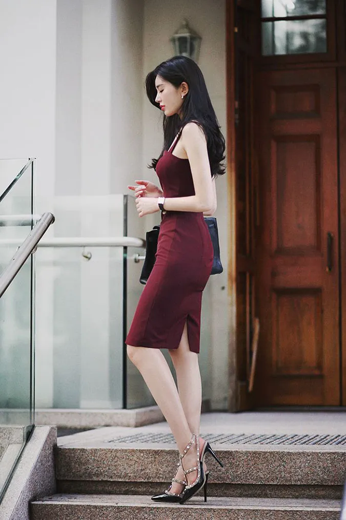 10 mẫu váy đỏ xinh sang hết ý và đáng sắm nhất dịp Tết này 36