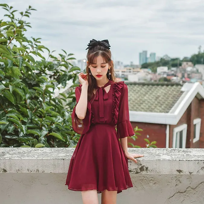 10 mẫu váy đỏ xinh sang hết ý và đáng sắm nhất dịp Tết này 7