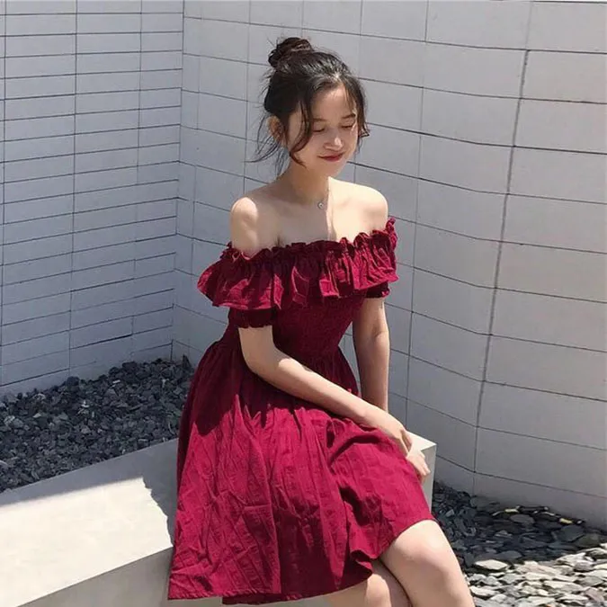 10 mẫu váy đỏ xinh sang hết ý và đáng sắm nhất dịp Tết này 9