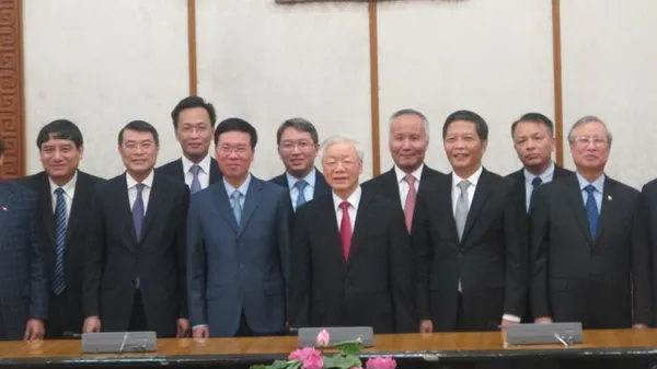 Tổng Bí thư, Chủ tịch nước Nguyễn Phú Trọng trao quyết định phân công một số Ủy viên Bộ Chính trị 1