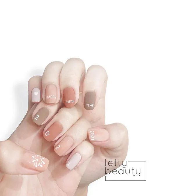Những mẫu nail Tết đẹp giúp bàn tay thêm xinh xắn, ‘chanh sả’ 11