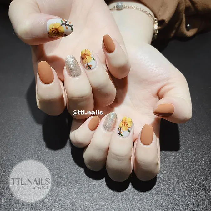 Những mẫu nail Tết đẹp giúp bàn tay thêm xinh xắn, ‘chanh sả’ 62