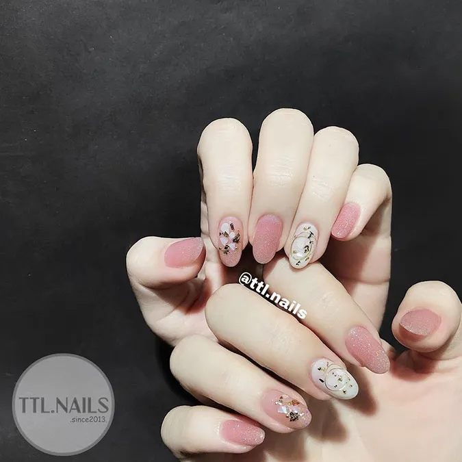 Những mẫu nail Tết đẹp giúp bàn tay thêm xinh xắn, ‘chanh sả’ 9