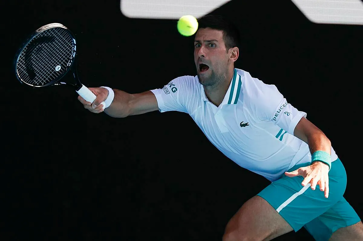 Australian Open 2021: Djokovic nhọc nhằn giành vé vào vòng ba - Nadal thắng trận đầu