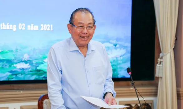 Phó Thủ tướng Thường trực Chính phủ Trương Hòa Bình thăm, làm việc về công tác phòng, chống dịch COVID-19 tại TPHCM - Ảnh: TTO