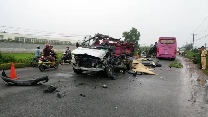 Mùng 2 Tết: Xảy ra 21 vụ tại nạn giao thông làm chết 12 người 1
