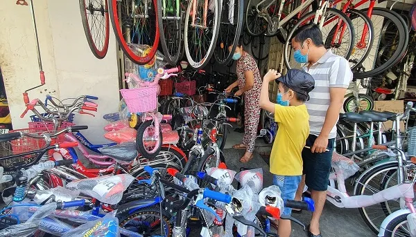 Giá cả thị trường hôm nay 24/2/2021: Giá cả xe đạp trẻ em 2