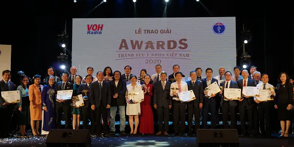 Lễ trao giải Thành tựu Y khoa Việt Nam năm 2020 1