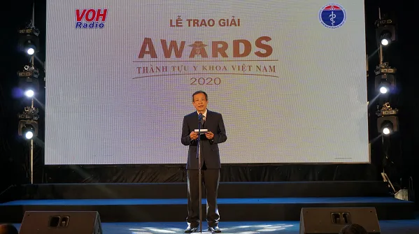 Lễ trao giải Thành tựu Y khoa Việt Nam năm 2020 4