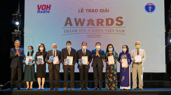 Lễ trao giải Thành tựu Y khoa Việt Nam năm 2020 3