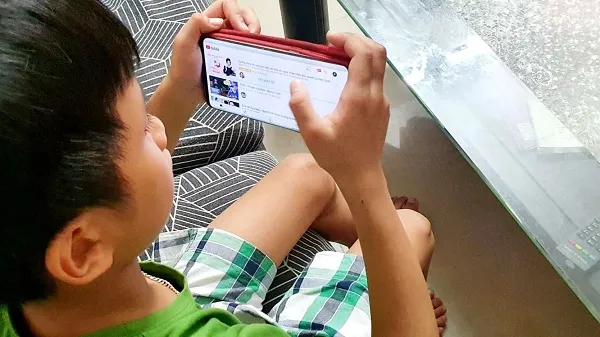 YouTube, giám sát con lên mạng, ngày 26 tháng 2 năm 2021