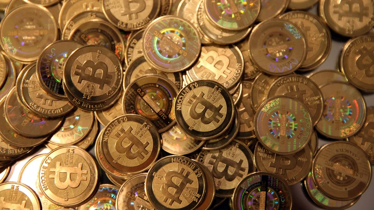 Giá Bitcoin hôm nay 1/3/2021: Hiện dao dịch ở mức 46.000 USD 3