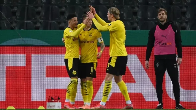 Juventus đại thắng tại Serie A - Dortmund vào bán kết Cup quốc gia