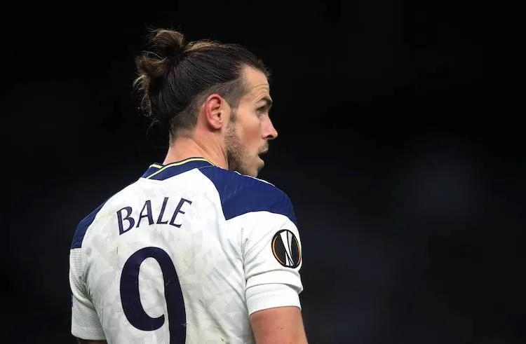 Bale đang khoác áo Tottenham theo dạng cho mượn