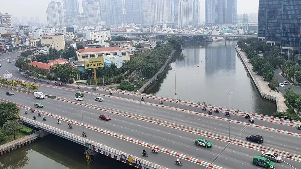 Thành phố Hồ Chí Minh kỳ vọng hạ tầng giao thông chuyển động mạnh mẽ trong giai đoạn mới 1