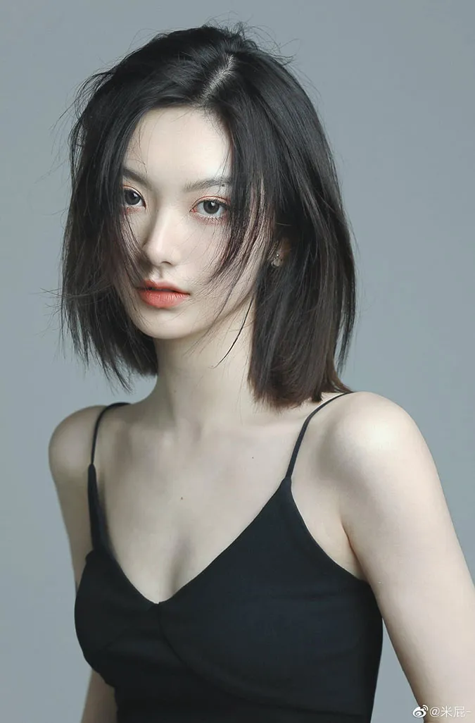 13 mẫu tóc uốn layer giúp chị em sở hữu nhan sắc ‘chuẩn’ nữ thần 17