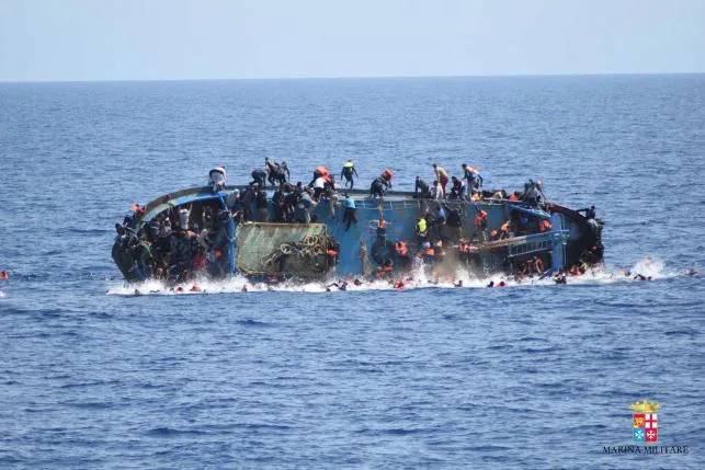 Thuyền chở người nhập cư chìm ngoài khơi Tunisia, ít nhất 39 người thiệt mạng