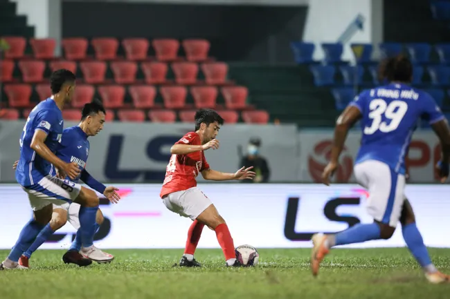 Lee Nguyễn buồn bã khi tịt ngòi trận thứ hai liên tiếp tại V-League 3