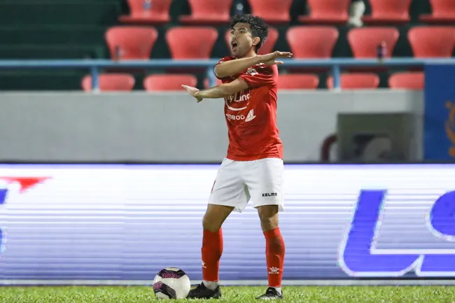 Lee Nguyễn buồn bã khi tịt ngòi trận thứ hai liên tiếp tại V-League 8