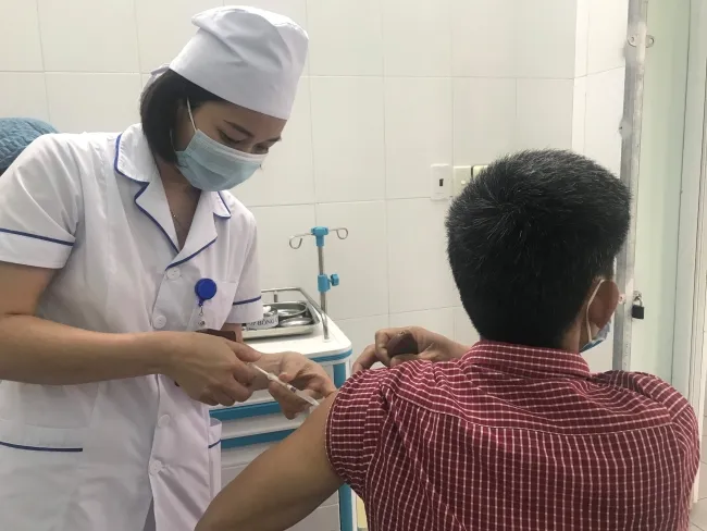 Hơn 20.000 người Việt tiêm vắc xin AstraZeneca