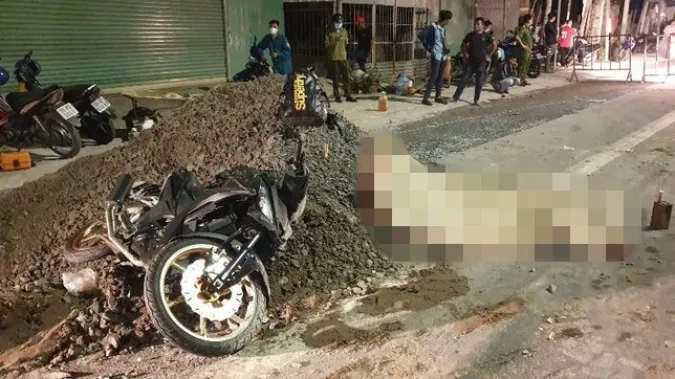 Tin tức tai nạn giao thông hôm nay 22/3/2021: Thanh niên tông vào dải phân cách thiệt mạng ở Tân Phú 2