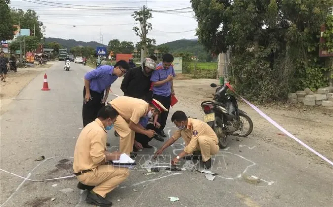 Tin tức tai nạn giao thông hôm nay 23/3/2021: Tai nạn thảm khốc ở Thanh Hóa, danh tính 7 nạn nhân tử 2