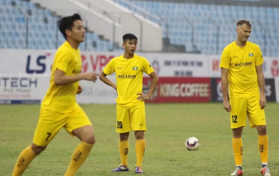 Phan Văn Đức đặt mục tiêu có điểm trước trận gặp SHB Đà Nẵng