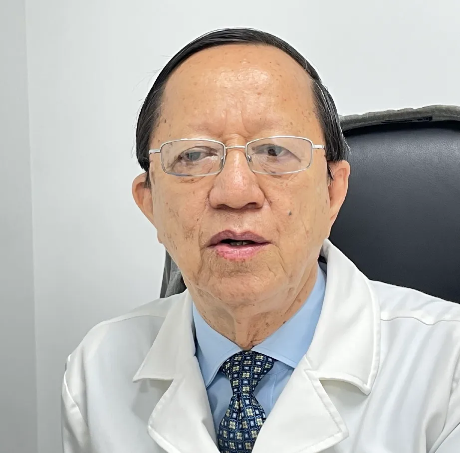 Bác sĩ Phạm Nguyễn Vinh 
