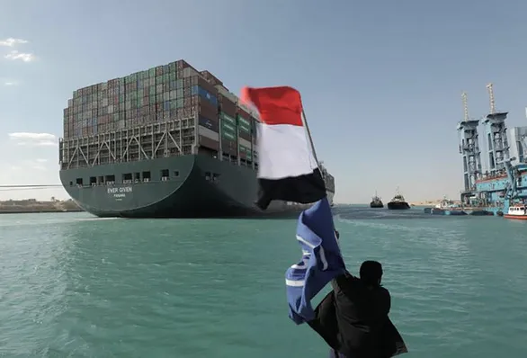 Toàn cảnh vụ siêu tàu Ever Given mắc kẹt trên kênh đào Suez