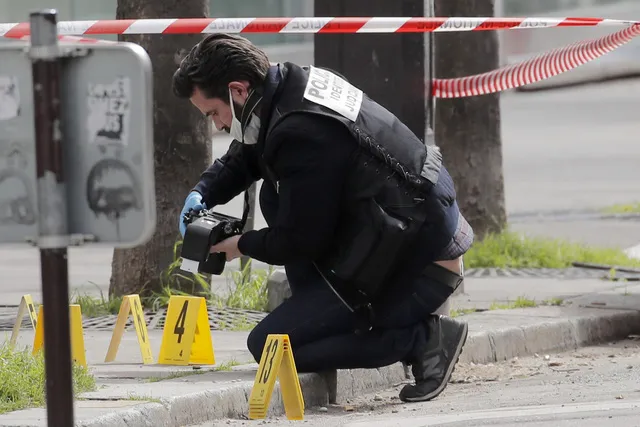Pháp: Xả súng trước bệnh viện ở thủ đô Paris