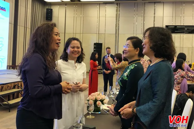 Trao 60 giải thưởng cho ý tưởng phụ nữ Việt tự tin làm kinh tế năm 2020 2