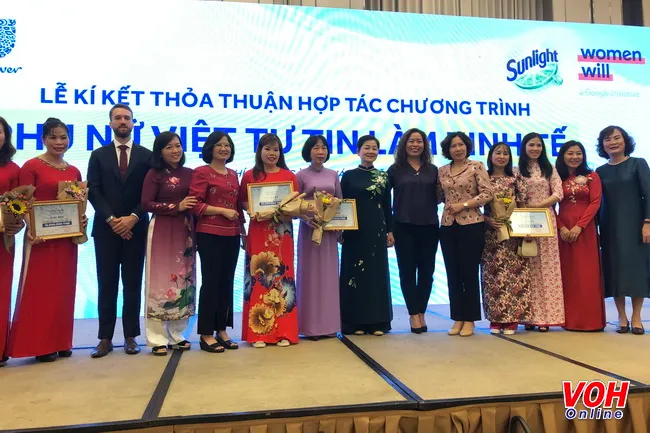 Trao 60 giải thưởng cho ý tưởng phụ nữ Việt tự tin làm kinh tế năm 2020 1