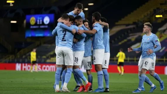 Các cầu thủ Man City ăn mừng bàn thắng vào lưới Dortmund trong trận lượt về tứ kết Champions League 2021.