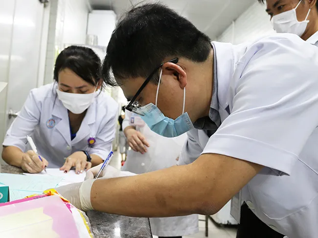 Lô thuốc giải độc tố botulinum đầu tiên về đến Việt Nam 1