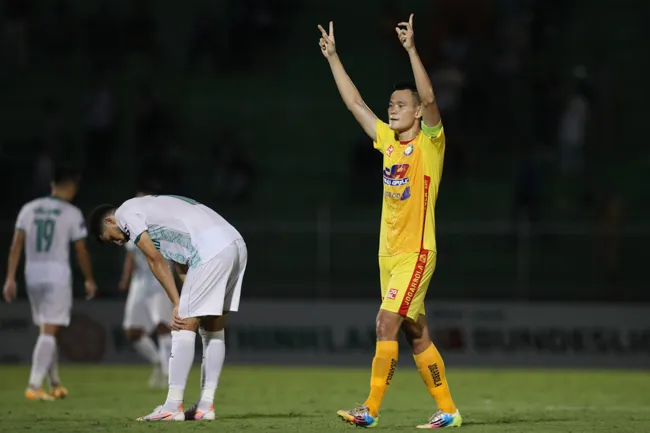 Vượt qua Bình Định, CLB Thanh Hóa lọt vào top đua vô địch 10
