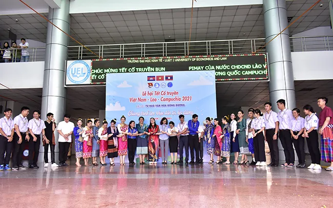 Thắt chặt tình đoàn kết hơn với Lễ hội tết cổ truyền Việt Nam – Lào – Campuchia