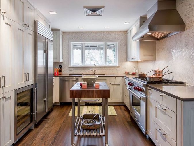 dao-bep-la-gi-tim-hieu-chuc-nang-va-mot-so-mau-dao-bep-noi-bat-voh-12