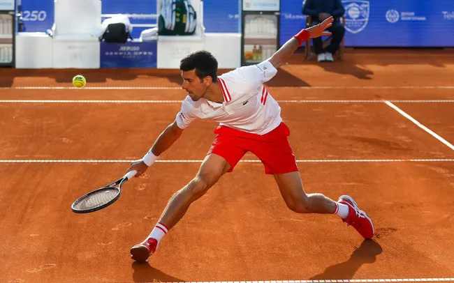 Nadal vào bán kết Barcelona Open - Djokovic thắng áp đảo tại tứ kết Serbia Open