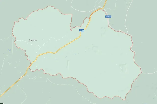 Gần 10 người bị thương sau vụ xe khách đấu đầu xe tải tại Bình Phước