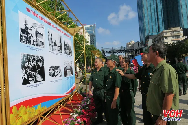 Triển lãm ảnh chủ đề Non sông liền một dải 2