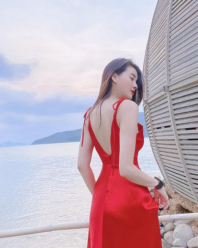 Street style sao Việt tuần qua: mỹ nhân Việt đọ độ sexy với trang phục mát mẻ 12