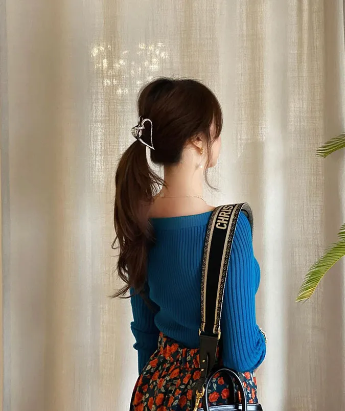 Kẹp tóc dài Hàn Quốc ‘xinh ngất’ và cách tạo kiểu tóc thanh lịch, trendy 38