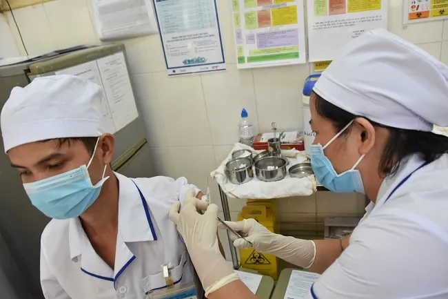 Sáng 28/4: Việt Nam không thêm ca mắc mới COVID-19, đã có 318.792 người Việt Nam tiêm vắc xin phòng COVID-19 2