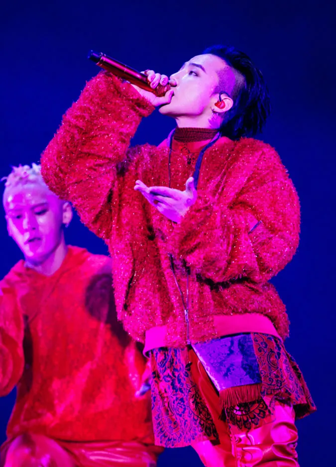 V (BTS), G-Dragon, Jennie (BLACKPINK) đứng đầu bảng thần tượng có kĩ năng biểu diễn ‘đỉnh’ 3