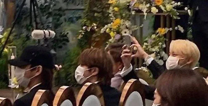 RM, Jin và V (BTS) diện vest bảnh bao đến dự đám cưới chị gái J-Hope 11